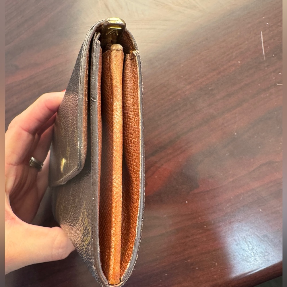 Louis Vuitton Porte Monnaie Monogram Long Wallet - Picture 3 of 8
